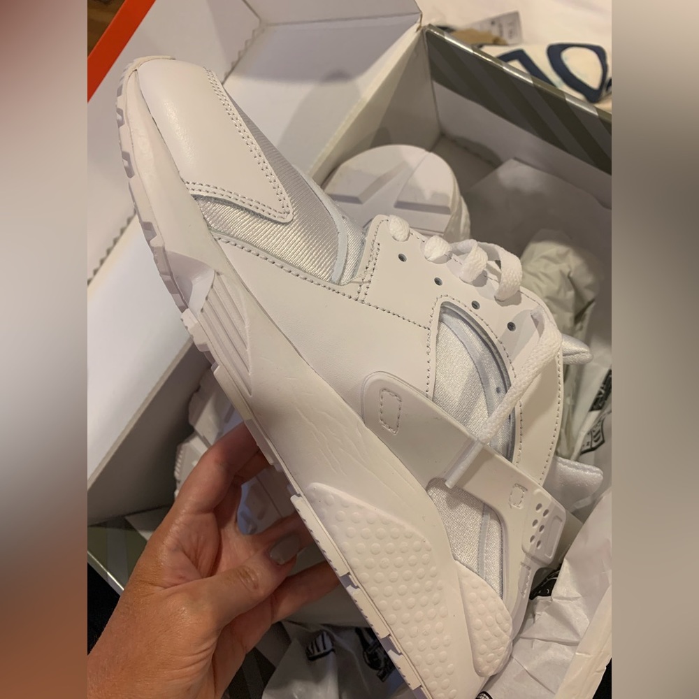 Brand New! Nike Air Huarache